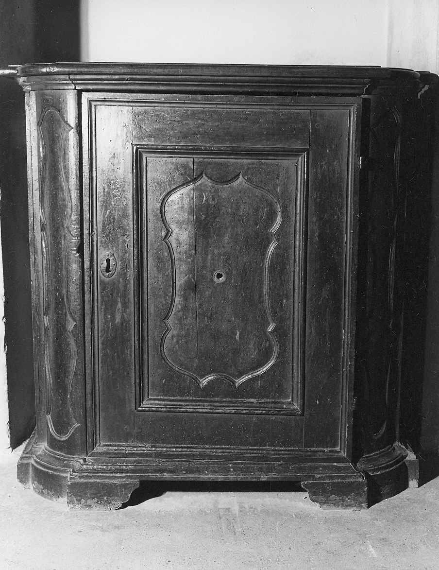 armadietto - ambito piacentino (prima metà sec. XVIII)