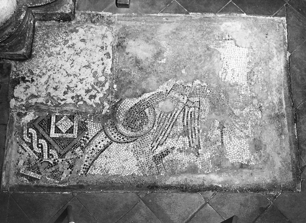 decorazione musiva, frammento - ambito piacentino (sec. XII)