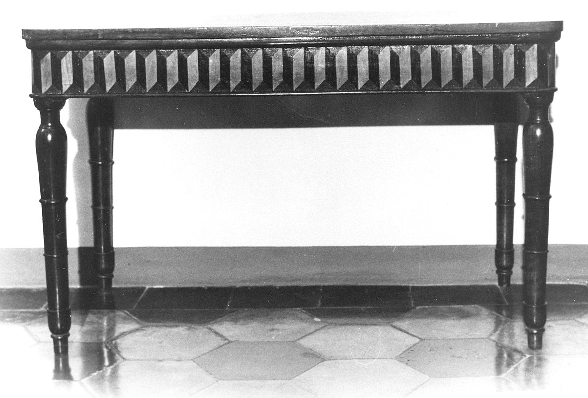 tavolino, coppia - ambito piacentino (prima metà sec. XIX)