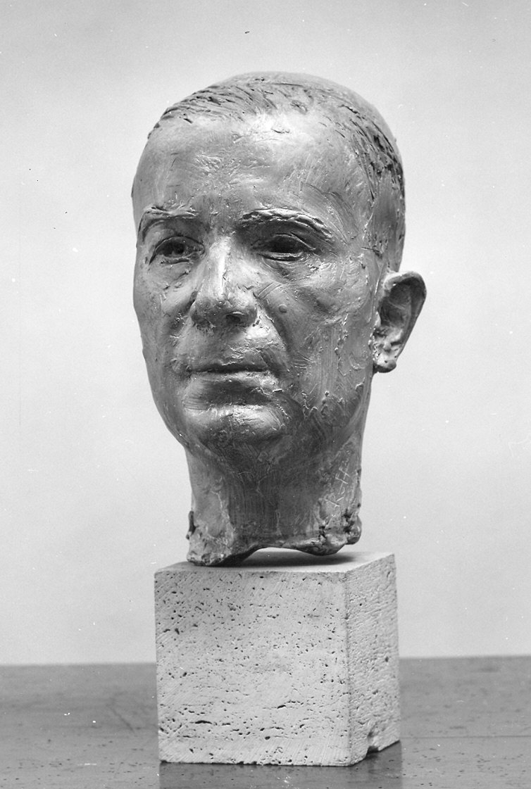 ritratto del Cardinale Antonio Samoré (scultura) di Ruffilli Carlo (prima metà sec. XX)