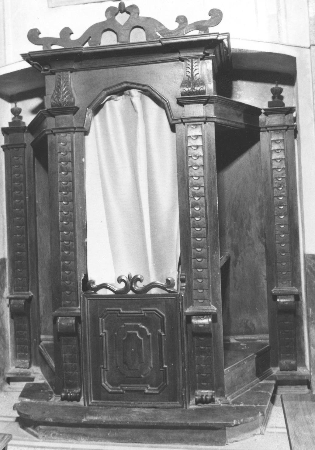 confessionale - bottega piacentina (fine/inizio secc. XVIII/ XIX)