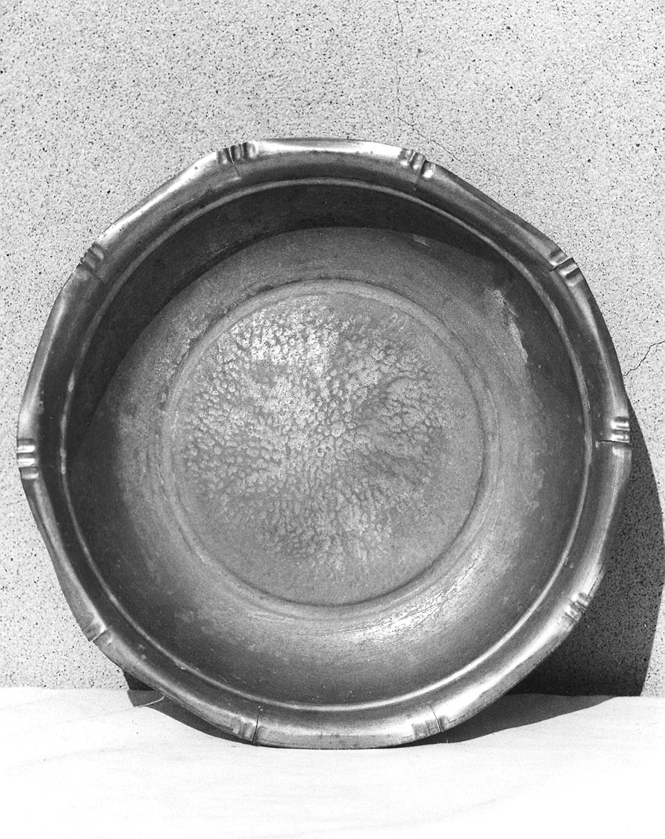 piatto per elemosine - bottega piacentina (sec. XIX)