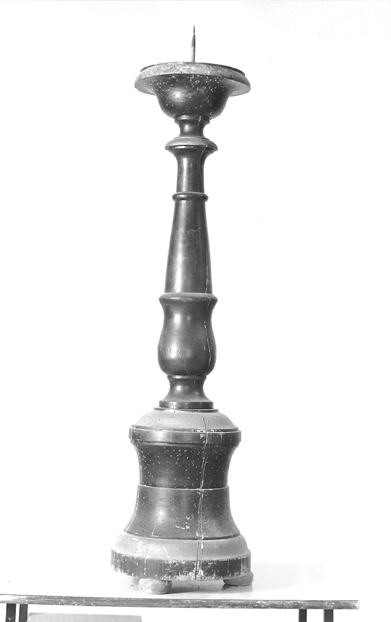 candeliere d'altare, serie - bottega piacentina (fine sec. XIX)