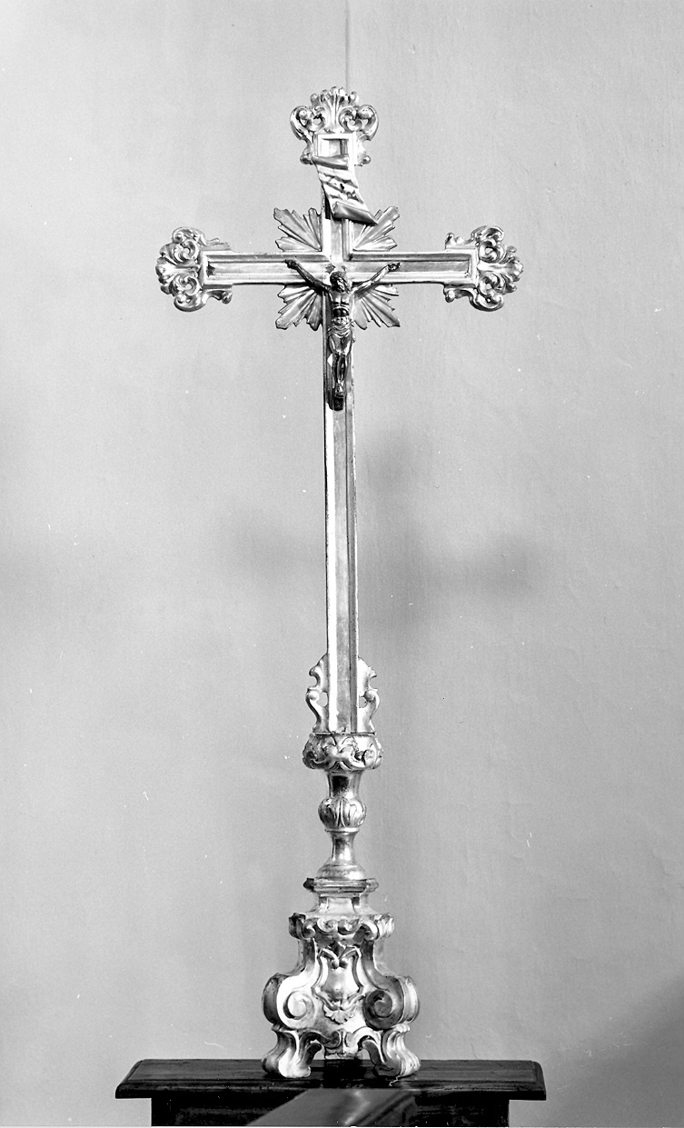 candeliere d'altare, serie - bottega piacentina (sec. XVIII)