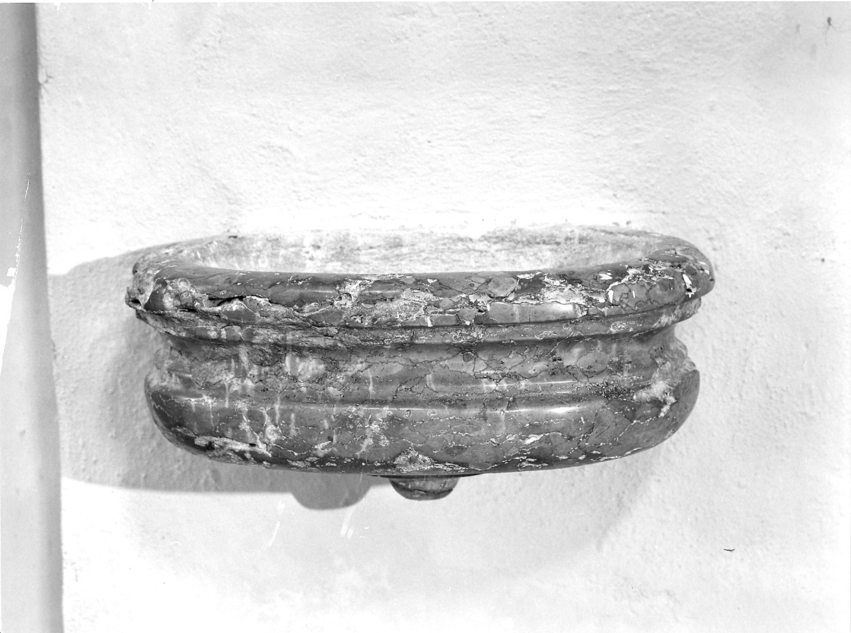 acquasantiera da parete - bottega piacentina (fine sec. XVII)