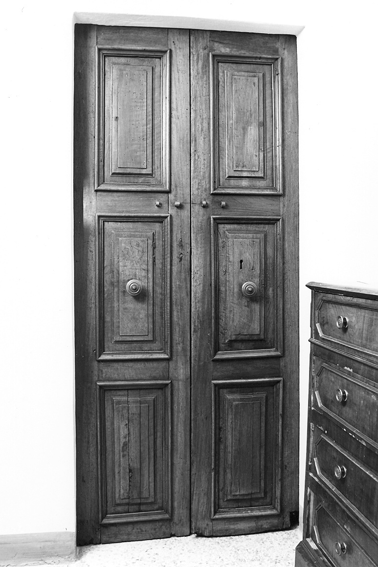 porta - a due battenti - bottega piacentina (fine sec. XVIII)
