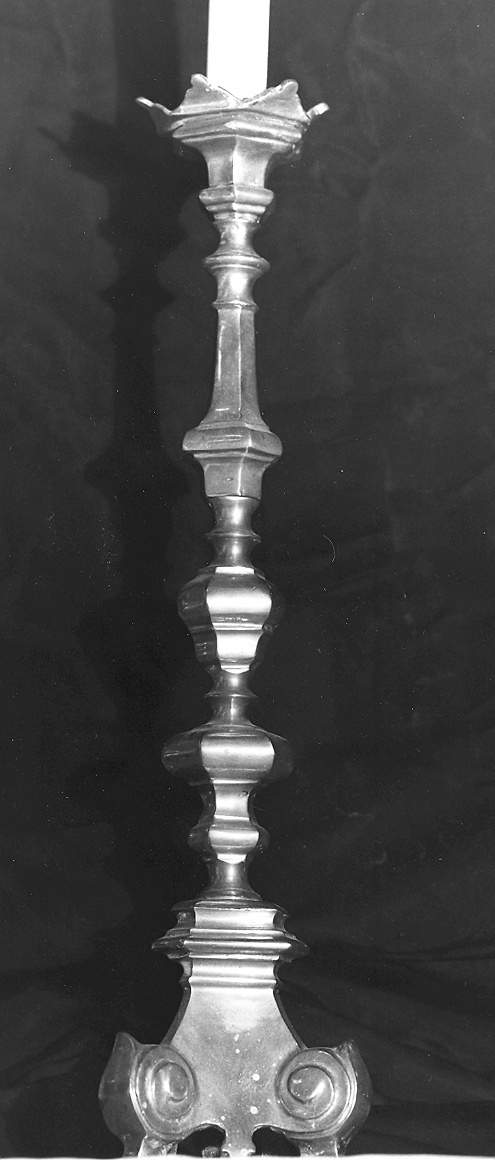 candelabro, serie - bottega piacentina (prima metà sec. XX)