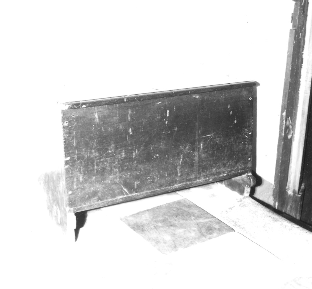 cassapanca - bottega piacentina (prima metà sec. XIX)