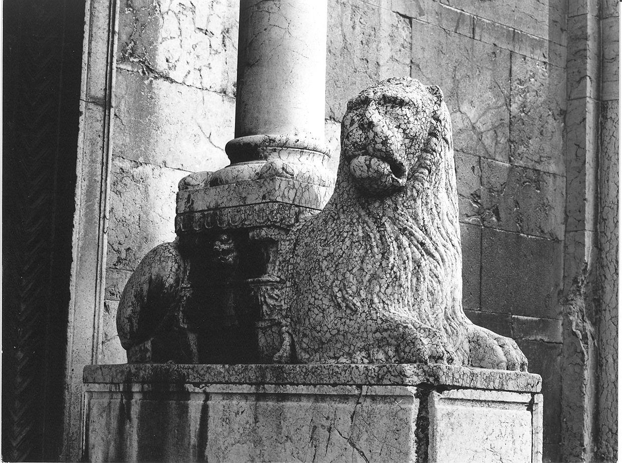leone (scultura) - bottega emiliana (terzo quarto sec. XVI)