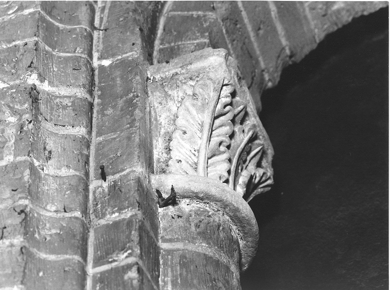 trifora, elemento d'insieme - bottega piacentina (prima metà sec. XIII)