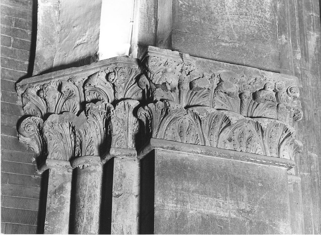 capitello, elemento d'insieme di Nicolò (prima metà sec. XII)