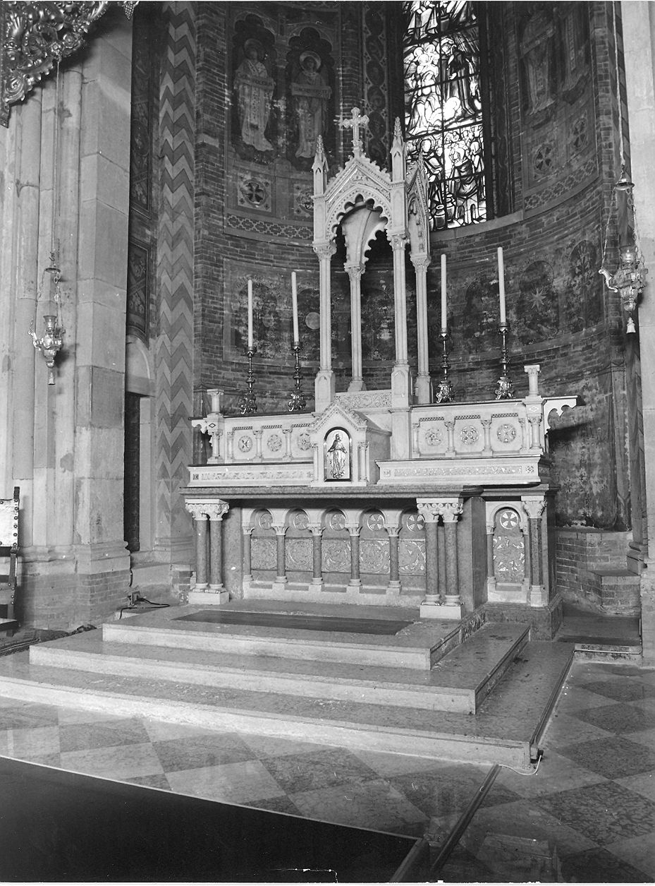 altare - a edicola di Guidotti Camillo, Toscani Fedele (inizio sec. XX)