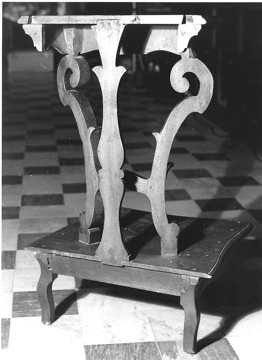 inginocchiatoio - a lira - ambito parmense (terzo quarto sec. XVIII)