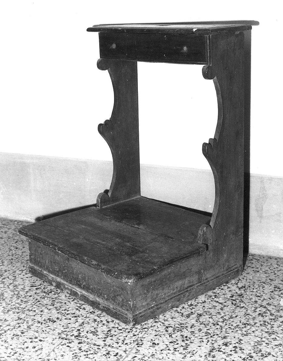 inginocchiatoio - a montanti sagomati - bottega piacentina (inizio sec. XX)