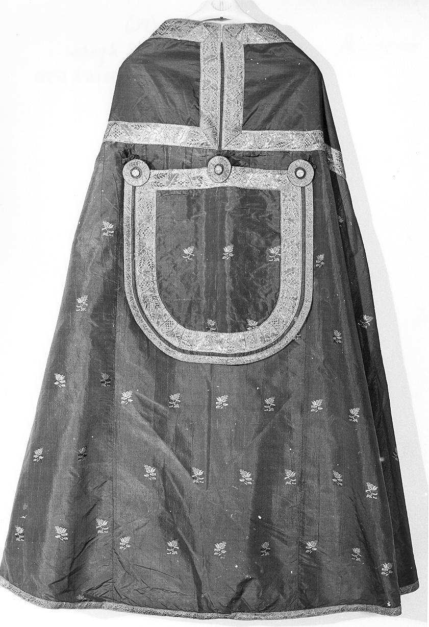 piviale - manifattura emiliana (?) (ultimo quarto sec. XVIII)