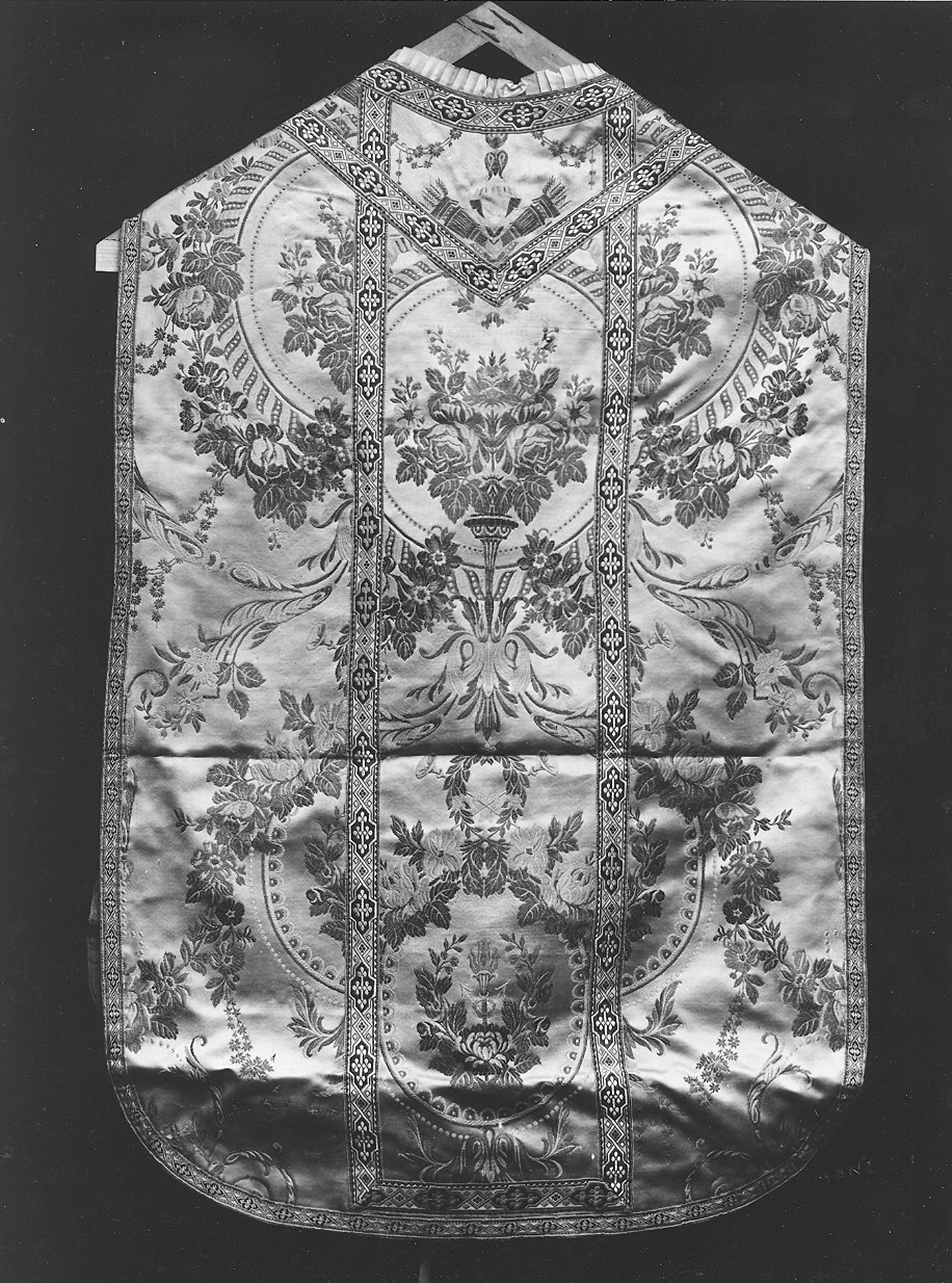 paramento liturgico, insieme - manifattura piacentina (metà sec. XX)