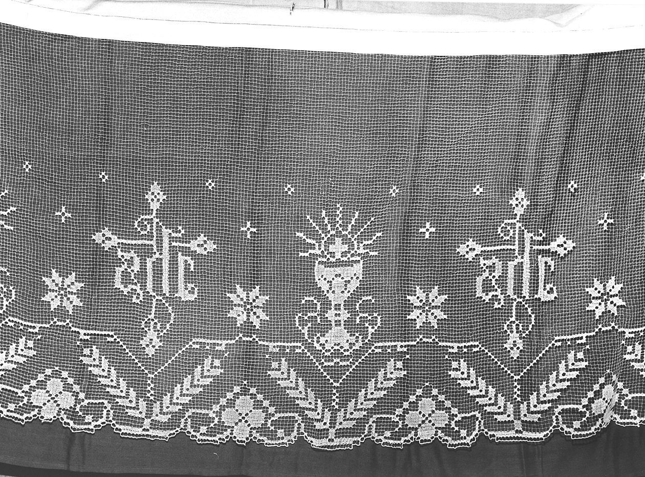 tovaglia d'altare - manifattura piacentina (prima metà sec. XX)