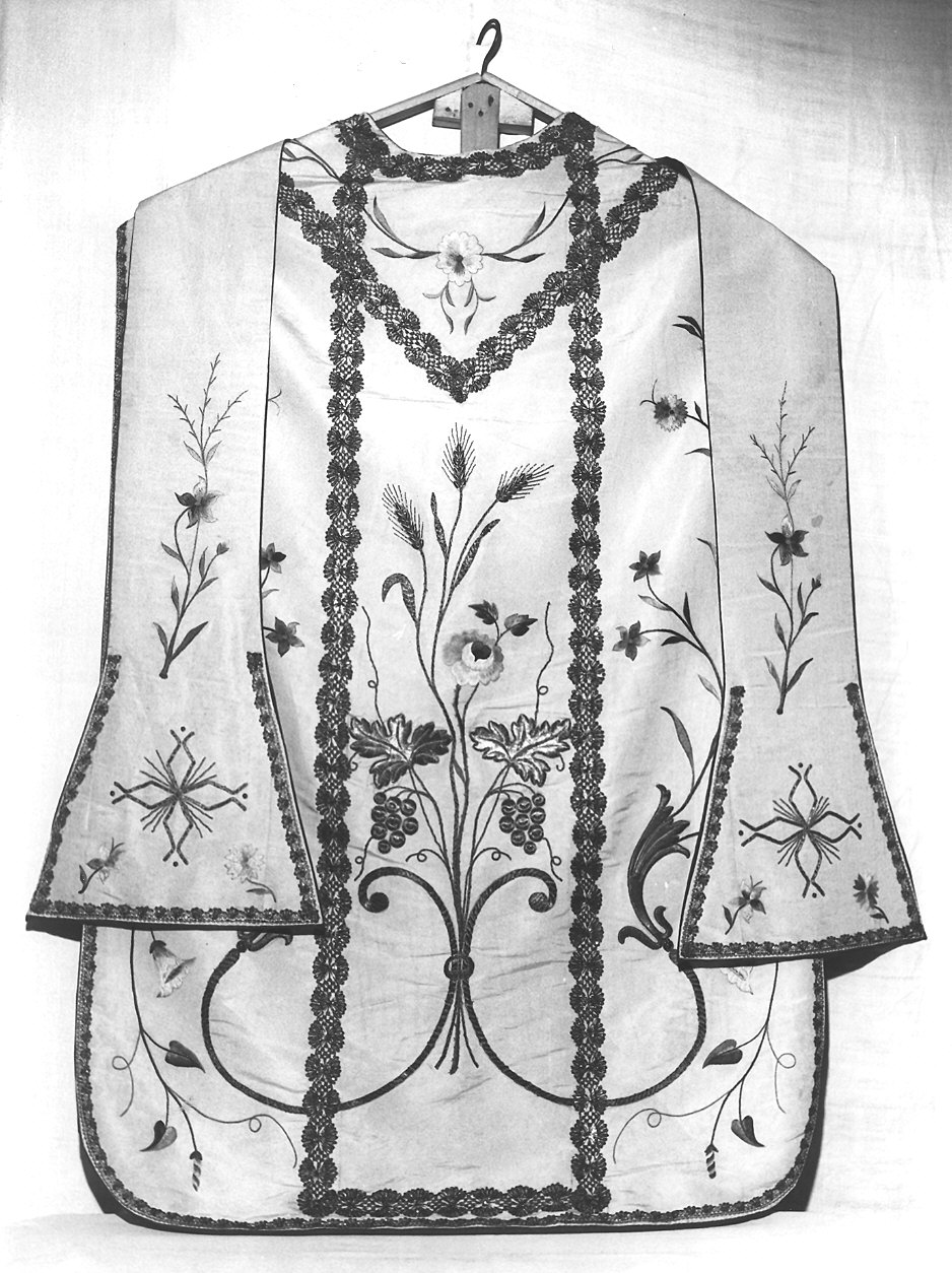 paramento liturgico, insieme - manifattura piacentina (inizio sec. XX)
