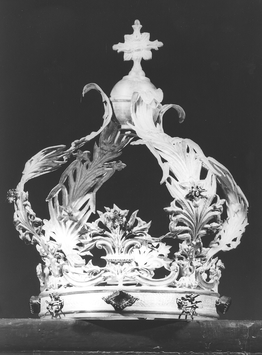 corona da statua, coppia - bottega emiliana (sec. XVIII)