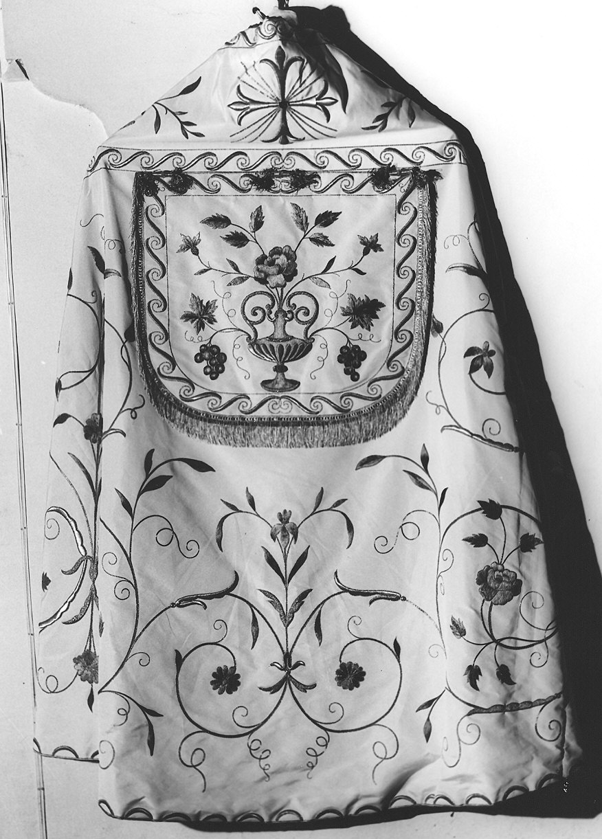 piviale - manifattura emiliana (sec. XIX)