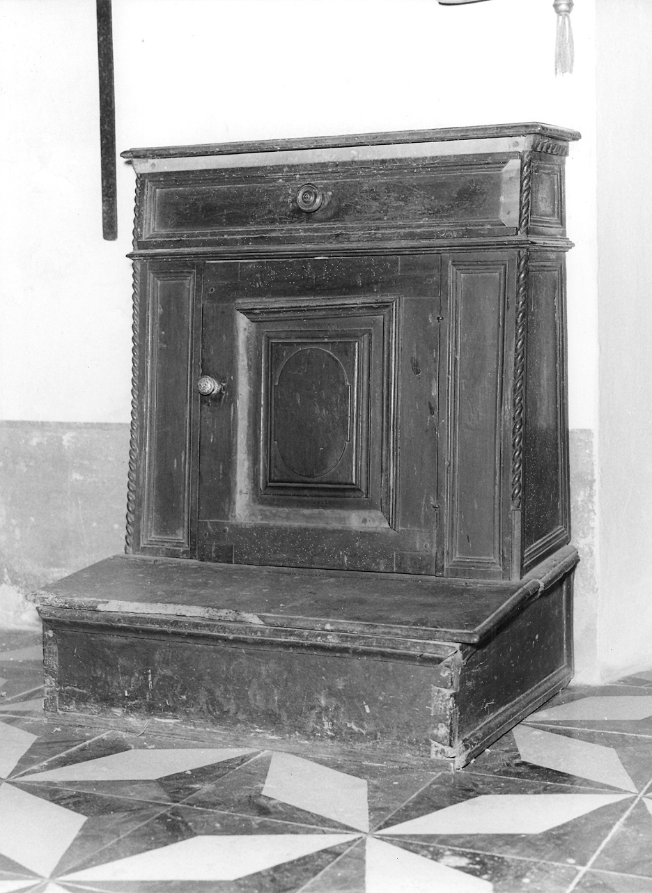 inginocchiatoio - a stipetto - bottega piacentina (sec. XIX)