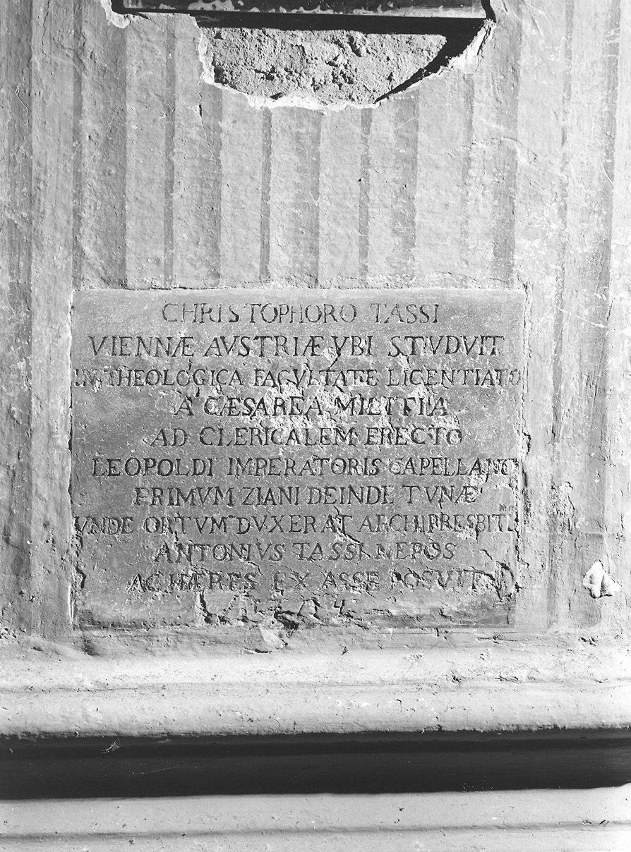 lapide commemorativa - bottega piacentina (primo quarto sec. XVIII)