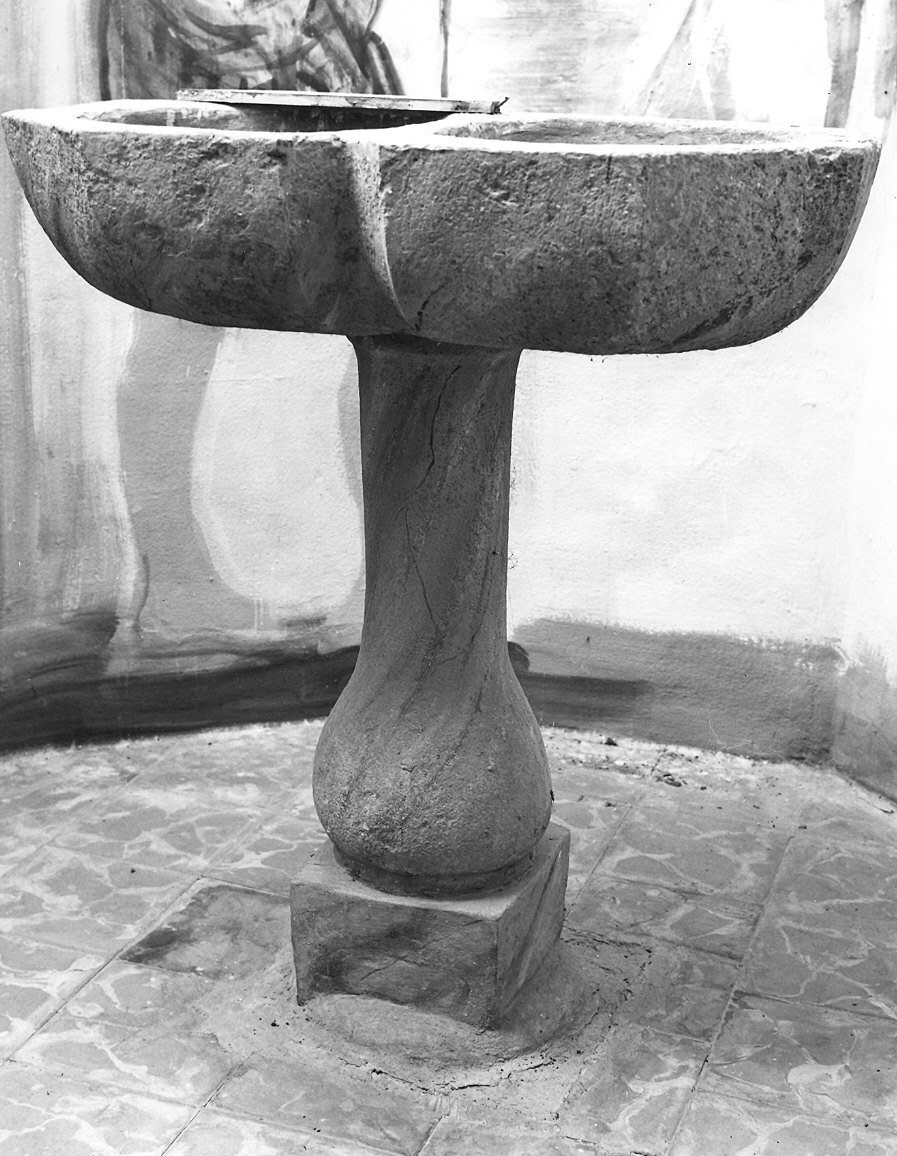 fonte battesimale - a fusto - bottega piacentina (sec. XVI)