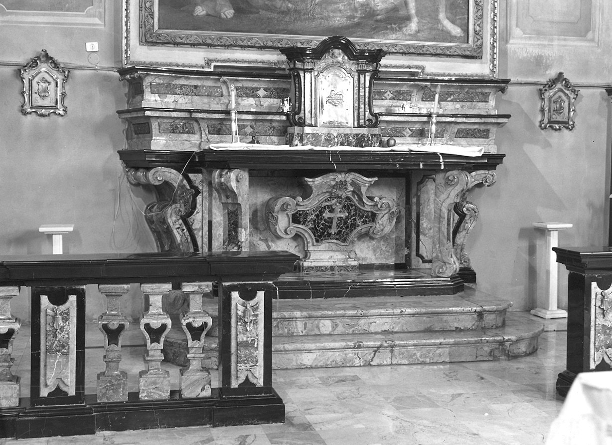 altare maggiore di Fossati Giorgio (seconda metà sec. XVIII)