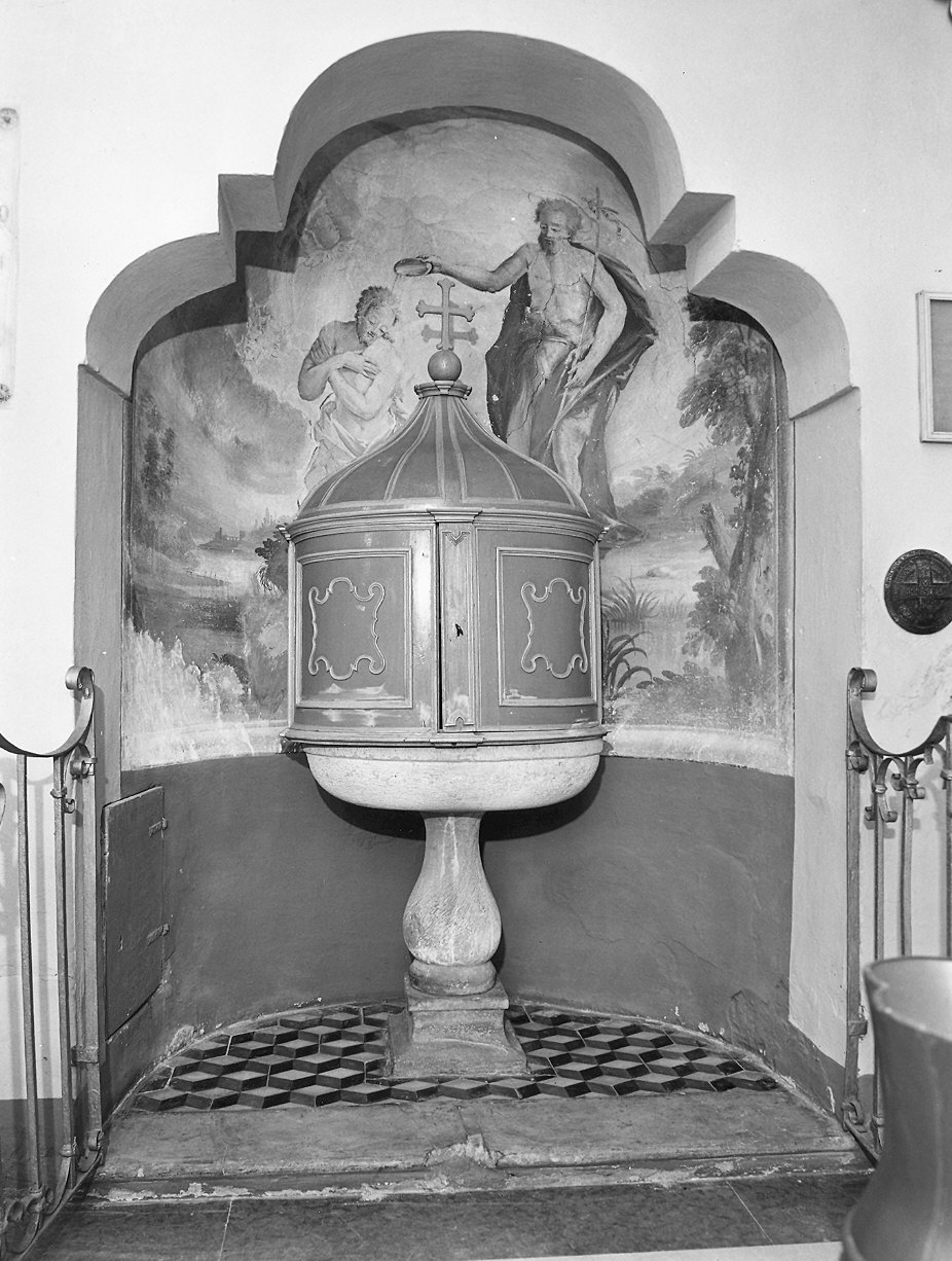 fonte battesimale - a fusto - bottega piacentina (sec. XVI, sec. XVIII)