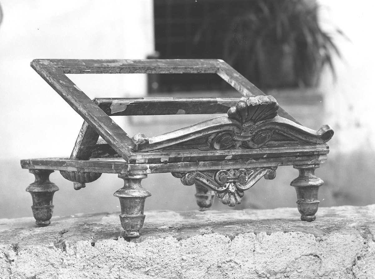 leggio d'altare - bottega piacentina (fine/inizio secc. XVIII/ XIX)