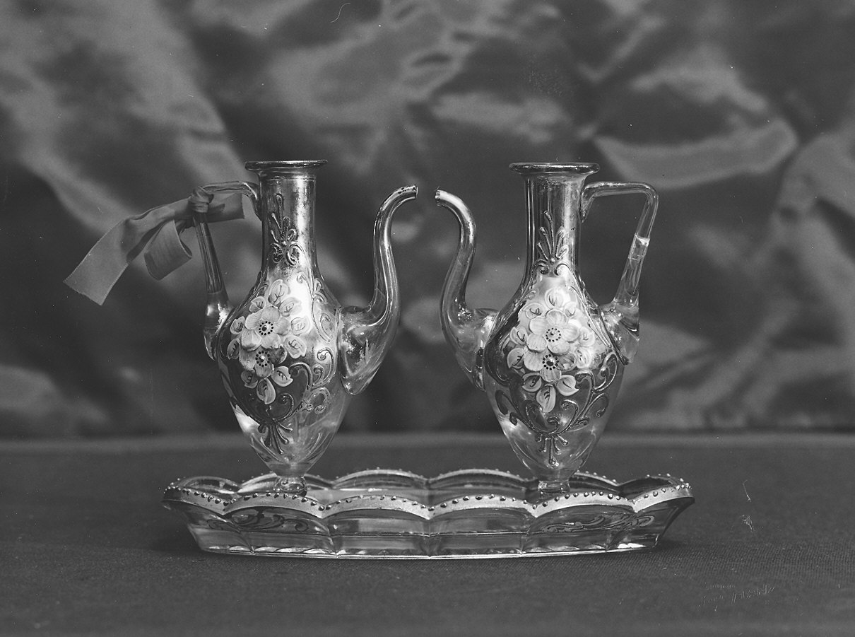 servizio di ampolline - bottega piacentina (prima metà sec. XX)