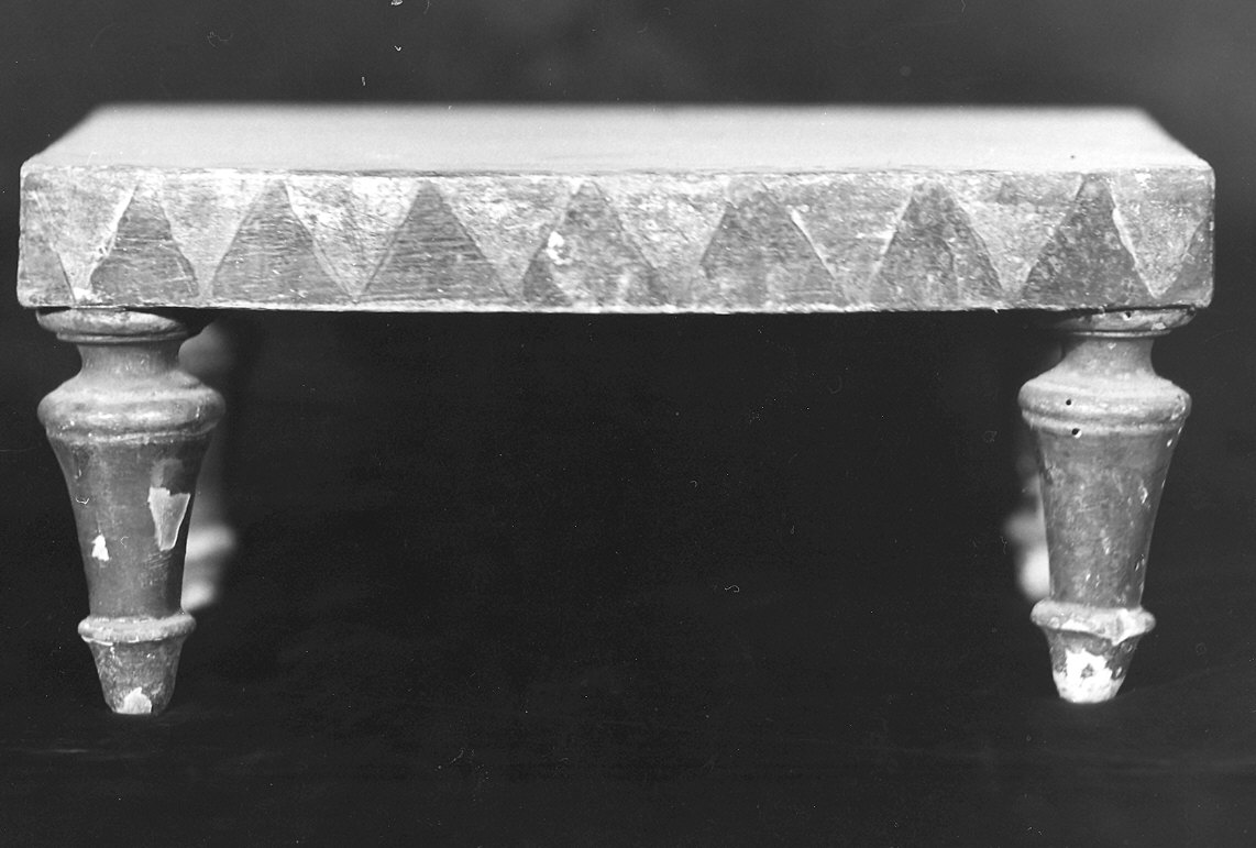 supporto per la cortina del SS. Sacramento, serie - bottega piacentina (inizio sec. XIX)