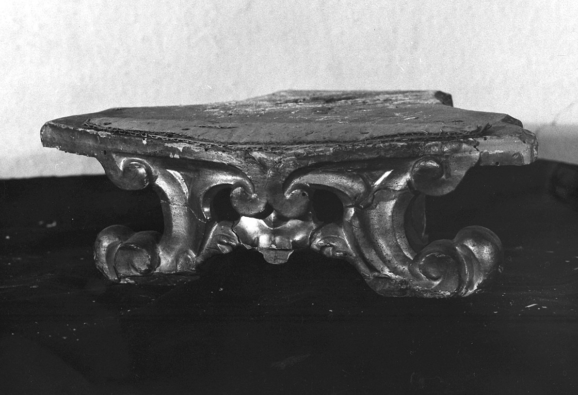 basamento - bottega piacentina (inizio sec. XVIII)