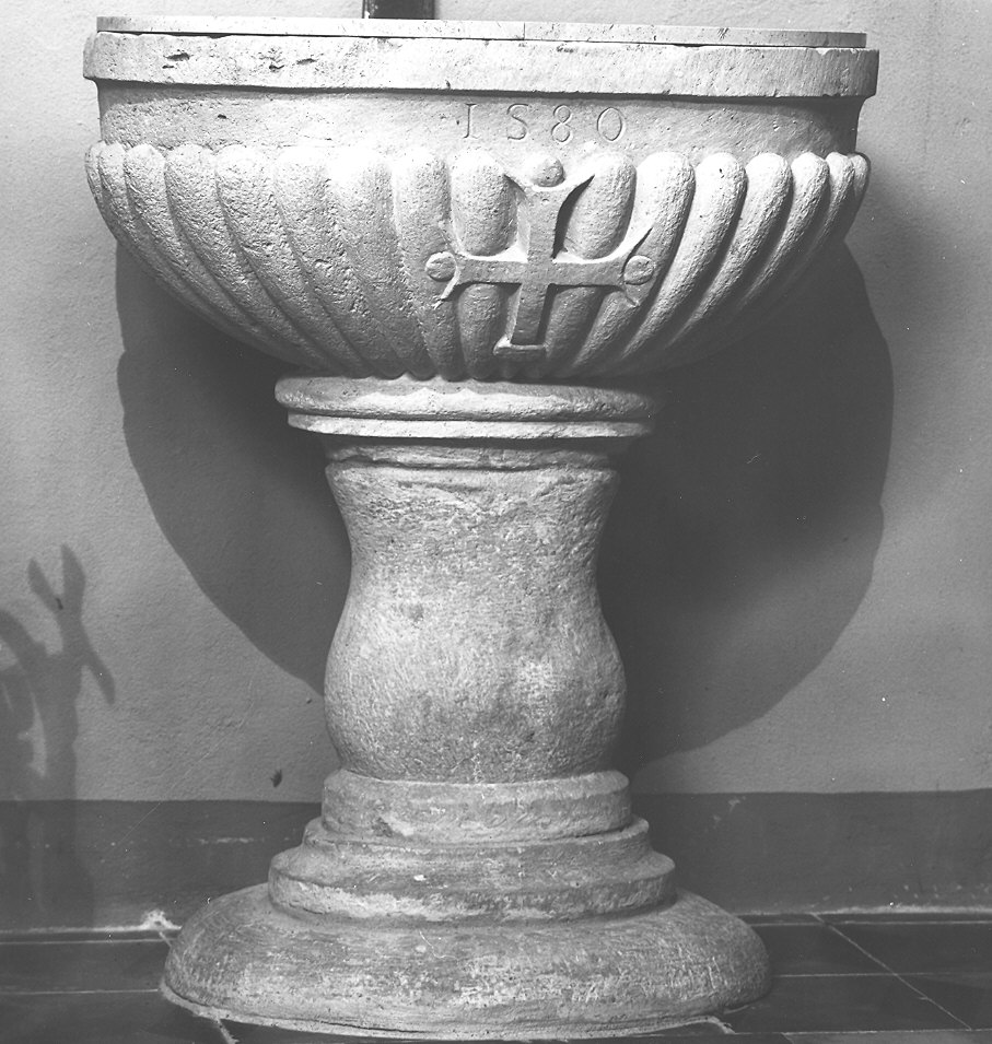 fonte battesimale - a fusto - bottega piacentina (ultimo quarto sec. XVI)