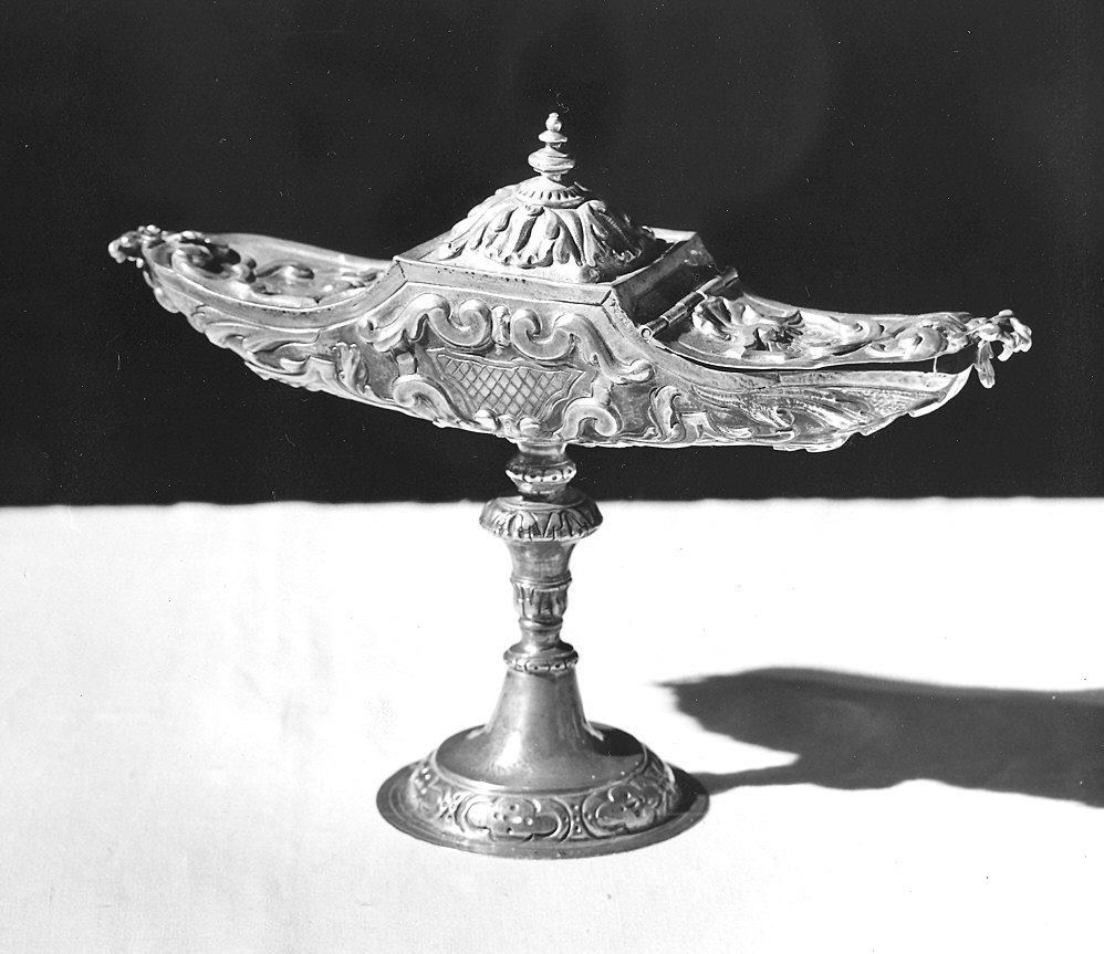 navicella portaincenso - a doppia valva di Tosca Lodovico (metà sec. XVIII)