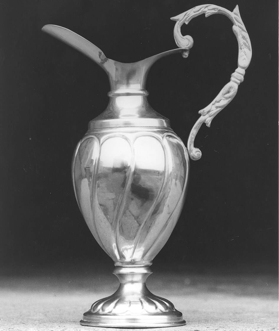 brocca - bottega piacentina (prima metà sec. XX)