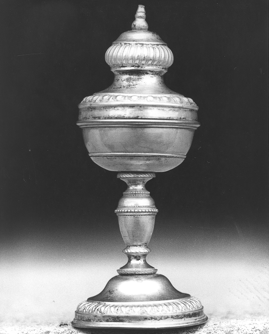 pisside - produzione emiliana (fine sec. XIX)