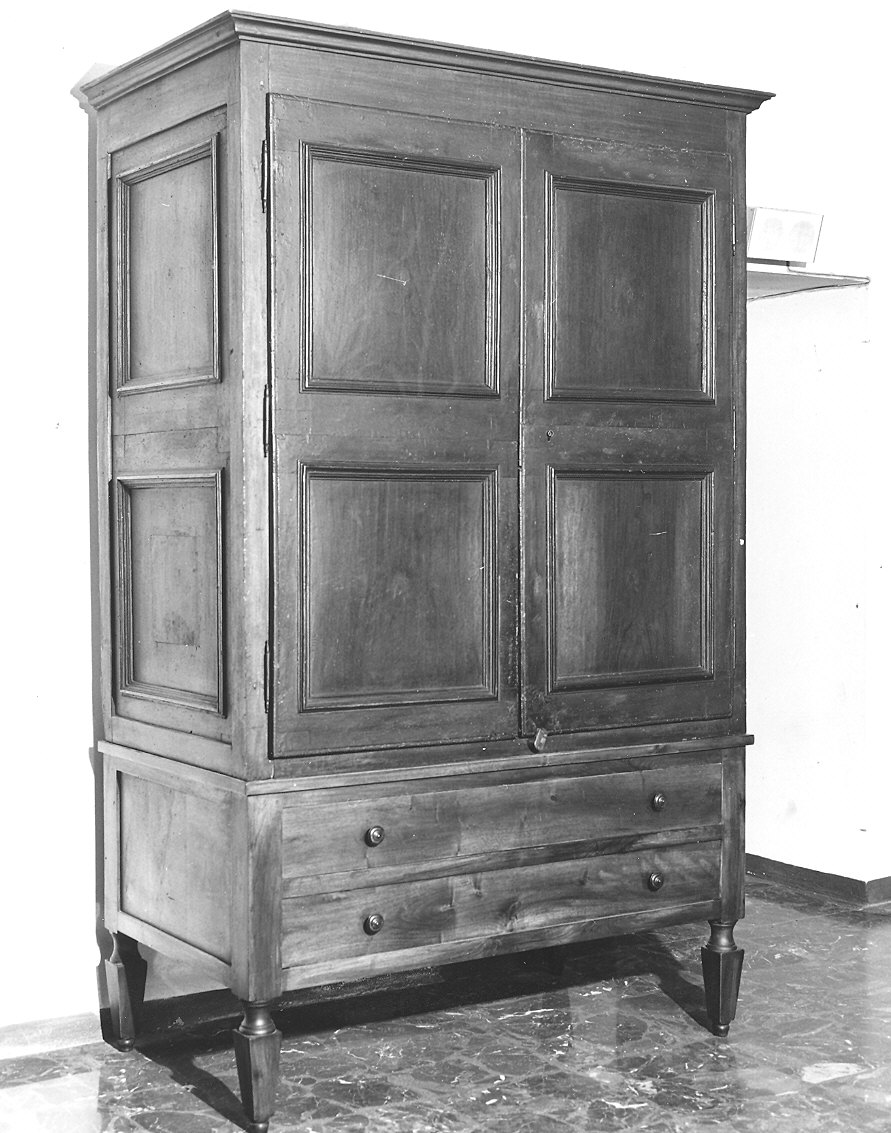 armadio - bottega piacentina (ultimo quarto sec. XVIII, sec. XX)