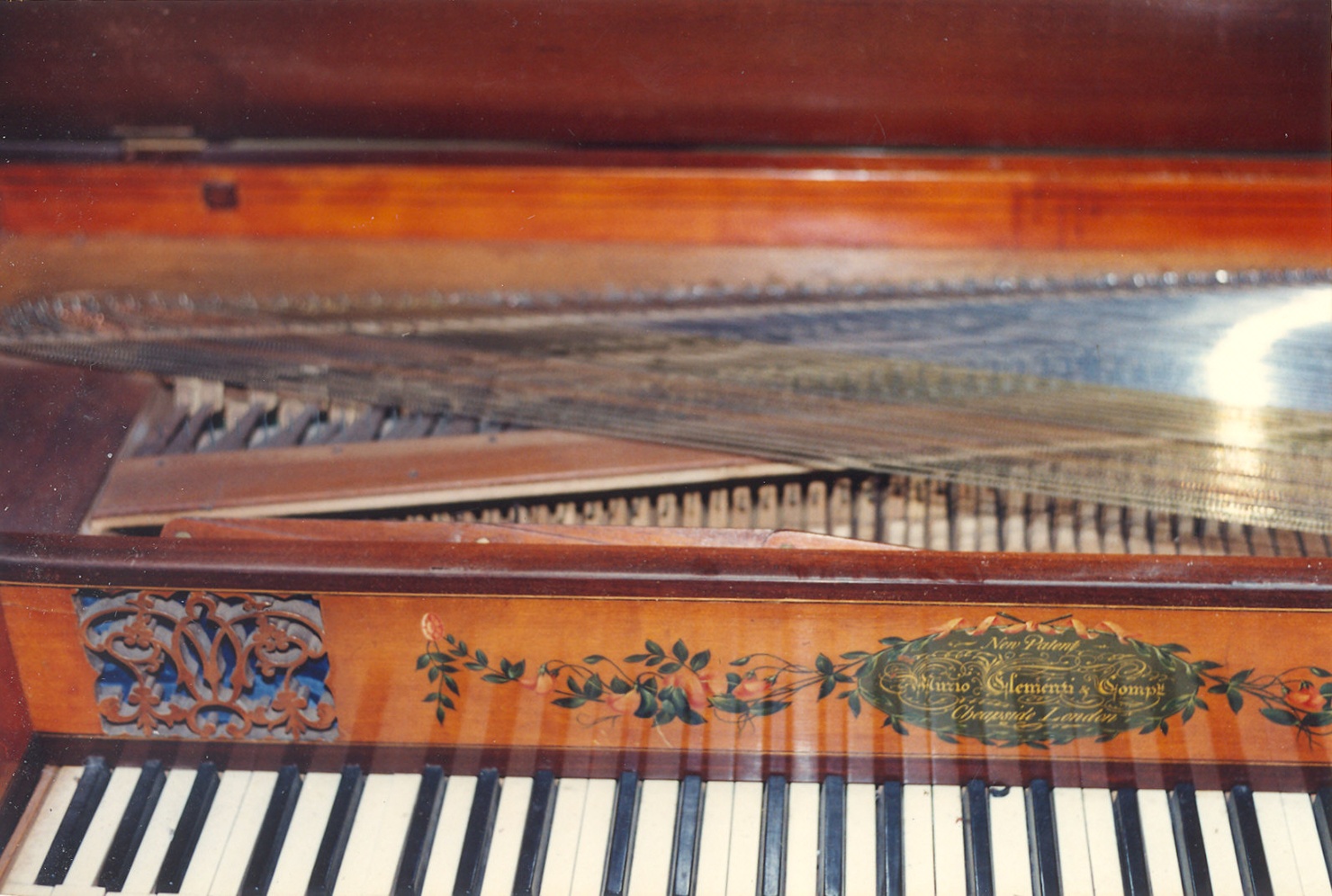fortepiano a tavola di Clementi Muzio (inizio sec. XIX)