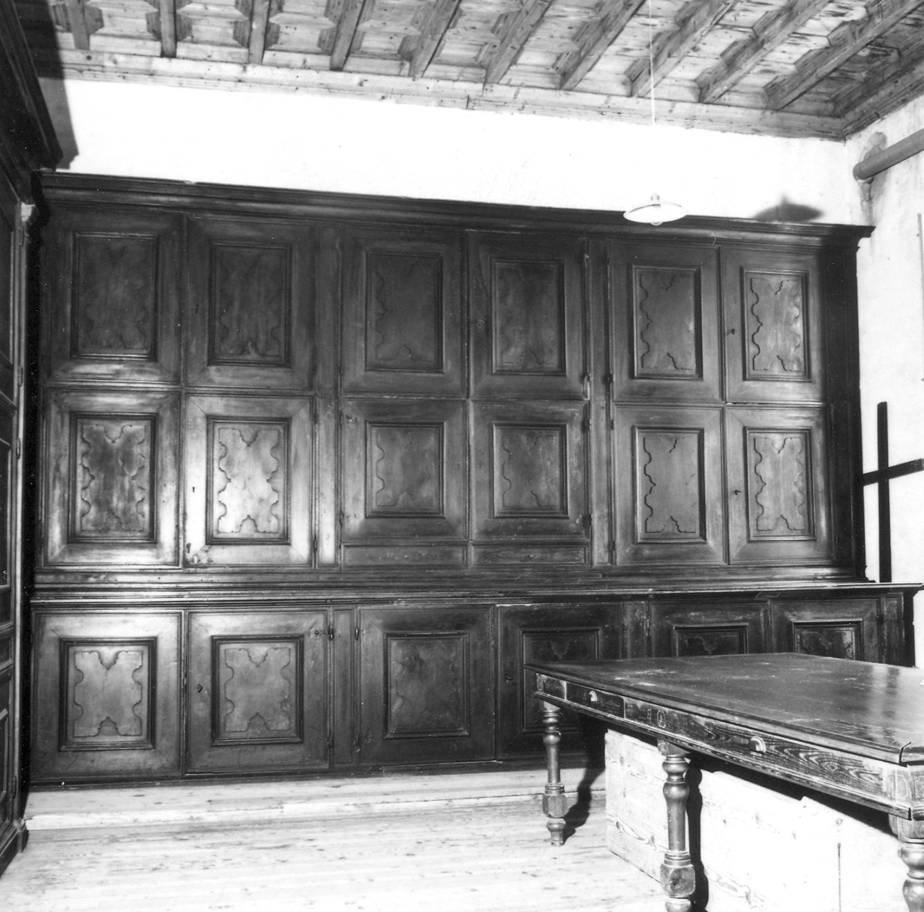 armadio da sacrestia - bottega piacentina (sec. XVII)