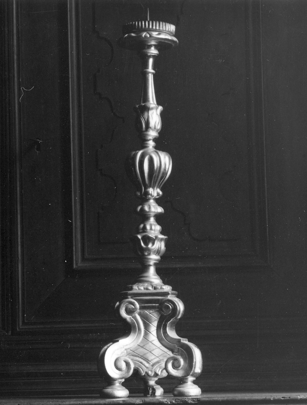 candeliere d'altare, serie - bottega piacentina (sec. XIX)