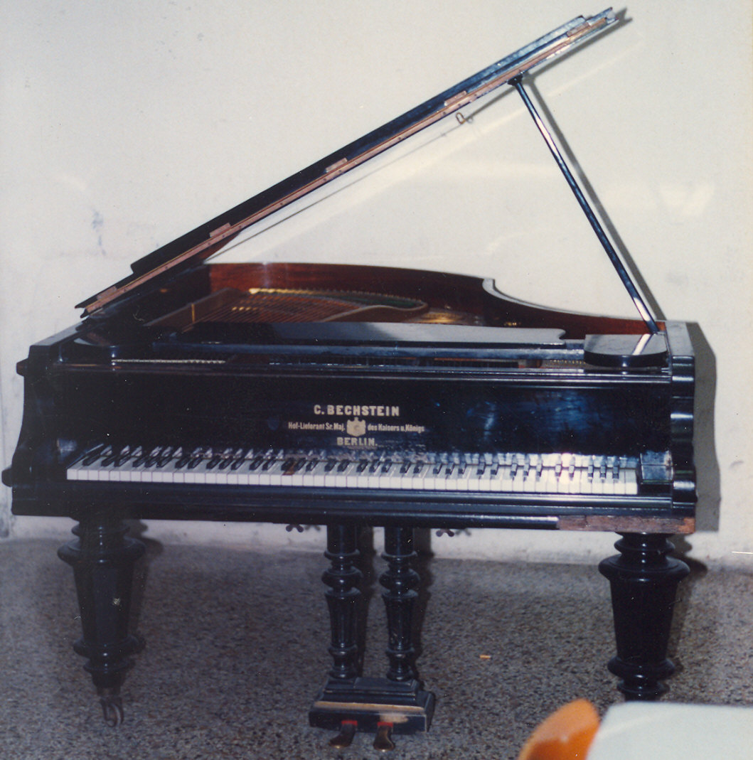 pianoforte - a mezza coda di Bechstein C (fine sec. XIX)