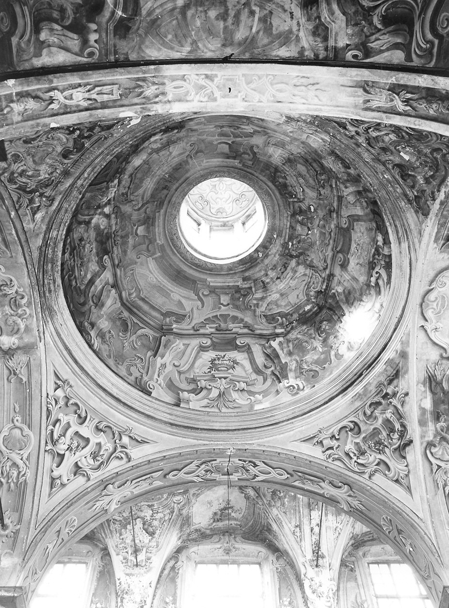 quadratura architettonica (decorazione pittorica, complesso decorativo) di Galluzzi Andrea (maniera) (prima metà sec. XVIII)