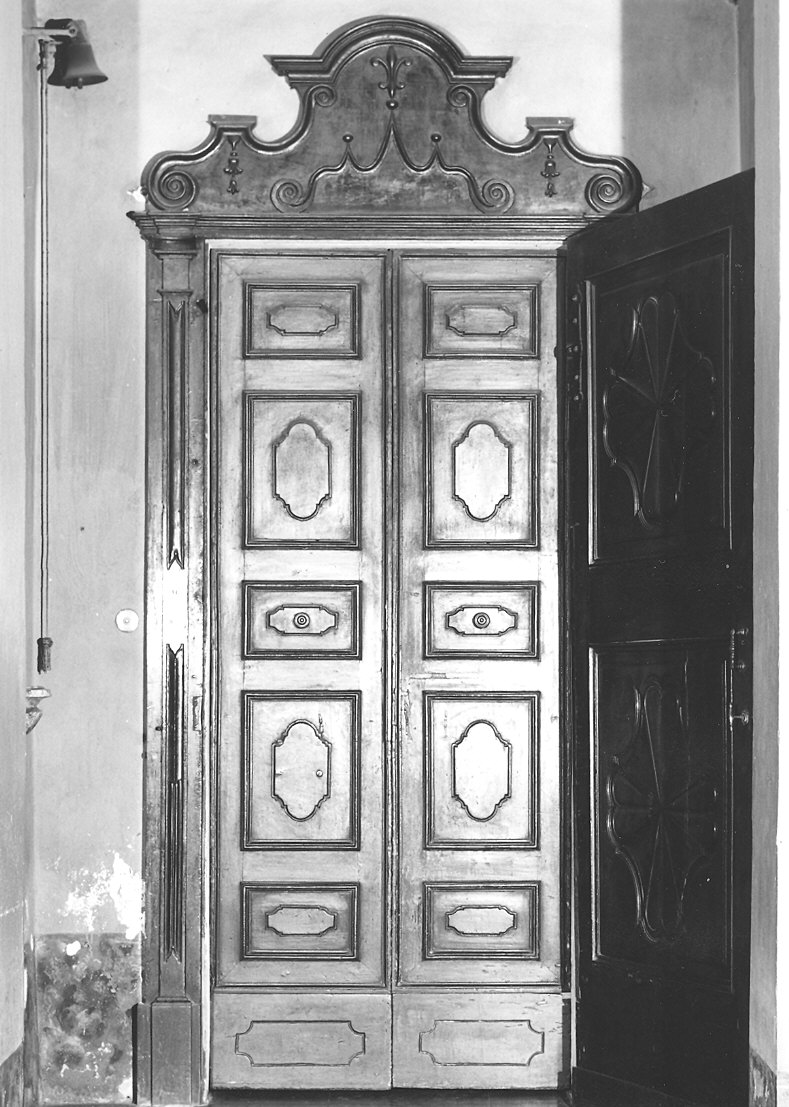 porta, serie di Begni Francesco (attribuito), Galli Carlo (attribuito), Bianchi Giovanni (attribuito) (metà sec. XVIII)