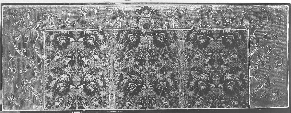 paliotto - a pannello piano, serie - manifattura piacentina, manifattura lionese (metà sec. XVIII)