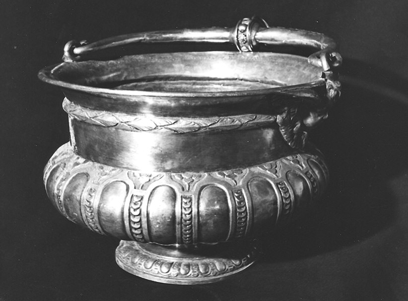 secchiello per l'acqua benedetta di Smitti Agostino (sec. XVI)