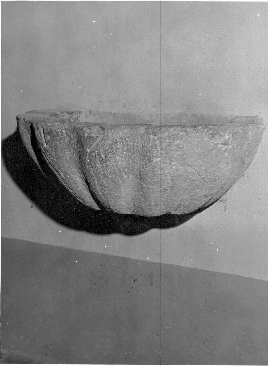 acquasantiera - ambito parmense (metà sec. XVII)