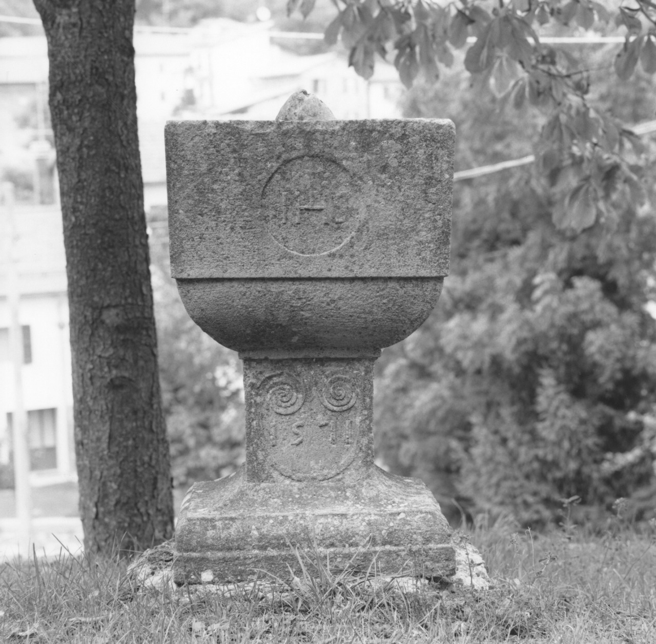 fonte battesimale - ambito emiliano (sec. XVI)