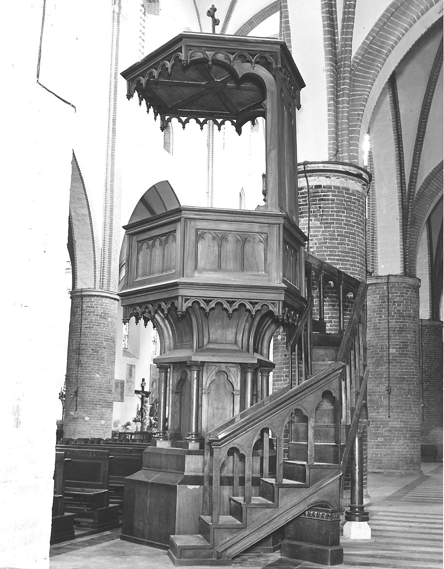 pulpito - ambito piacentino (ultimo quarto sec. XIX)