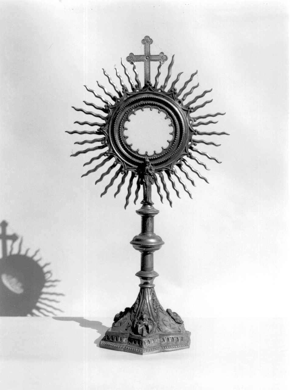 ostensorio - a raggiera - produzione Italia settentrionale (primo quarto sec. XX)